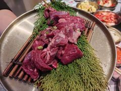 -草家酱蟹炭火烤肉店(珲春南路一店)