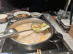 -尚尚仙·酸汤猪手·猪肚鸡火锅(华联万柳购物中心店)