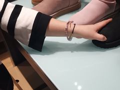 -UGG(燕莎奥特莱斯购物中心店)