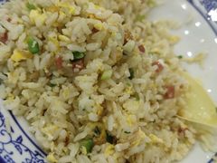 炒饭-江城燕子大排档(江汉路步行街店)