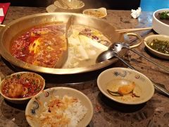 -小龙坎火锅(湖滨银泰in77店)