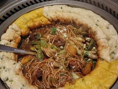 -袁小二大东北铁锅炖(吉祥村总部)