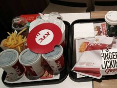 -肯德基(中纬店)