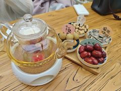 -两棵枇杷树