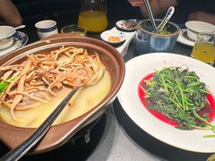 -凤凰湘语·平价海鲜餐厅(浦东旗舰店)