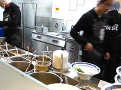 -霸蛮湖南菜·牛肉粉(荣京西街店)
