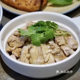 简单入门级的一道菜品快手姜葱蒸鸡