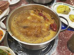 -四囍码头海鲜烧烤自助火锅(外滩南京东路悦荟广场店)