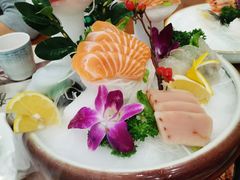 -青瓦餐厅·生鱼片·韩园烤肉(西塔店)