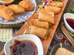 春卷-卷心菜和避孕套餐厅(Pattaya)