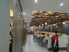 -凤凰路何眼镜香辣蟹(花果园店)