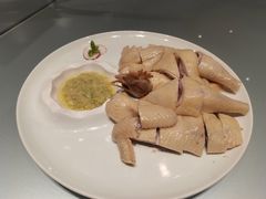 白切本地鸡-广东道至正餐厅(区庄店)
