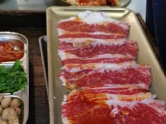 鲜拌肥牛-围炉肉舍•炭烤活鳗•丹东海鲜烤肉(步行街店)