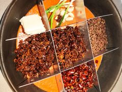 -周小明火锅(黑金冠社区店)