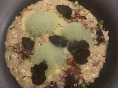 藏红花意大利烩饭配香料龙虾-AZUL by FUEL蓝色·法式酒馆(琶醍店)