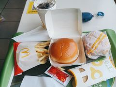 -麦当劳(军博店)