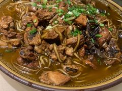 老屯炖鸡-老码头黑皮肘子锅包肉(赣水路店)