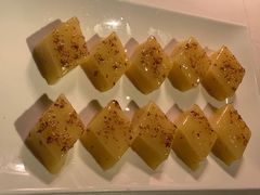 -上海滴水湖皇冠假日酒店