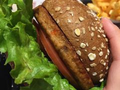 -The Habit Burger Grill 哈比特汉堡(爱琴海店)