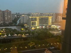 -上海虹桥西郊假日酒店