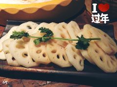 -老牌坊云南鱼豆花火锅(嵩山店)