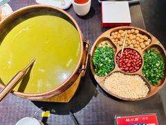 恭城油茶锅-桂小厨广西菜(万象城店)