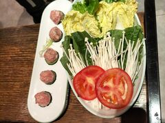 手打柠檬土猪肉丸子-聚汇坊椰子鸡·山野菌(环市东店)