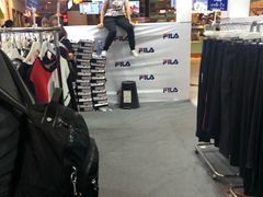 -fila(日月光中心广场店)