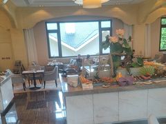 -鲤鱼洲酒店港鲤咖啡厅