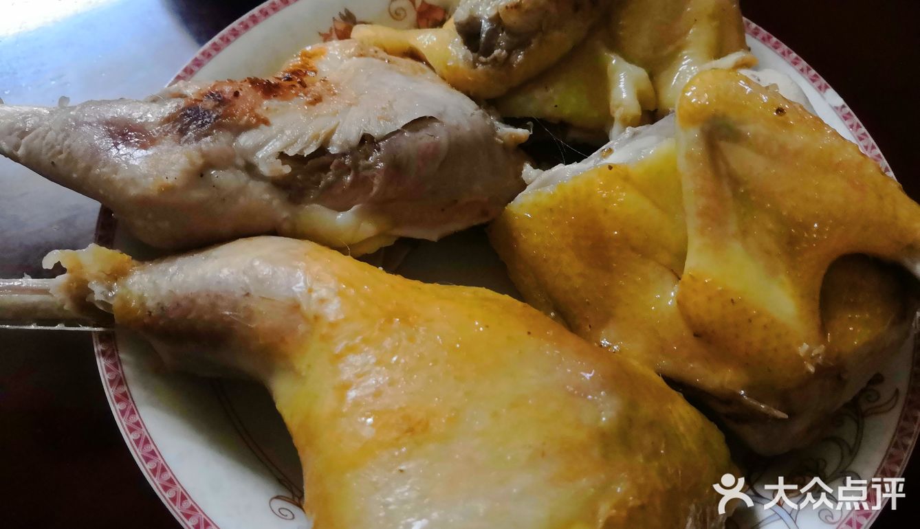 只有粗盐与鸡的一道美味简单的焗盐鸡