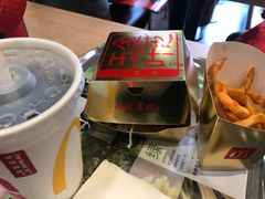 -麦当劳(杭州西湖银泰百货店)