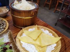玉米粑粑-滇香肴·云南菜蒸汽石锅鱼(云南北路店)
