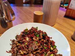 晒辣椒黄牛肉-巢爷老味(东方红店)