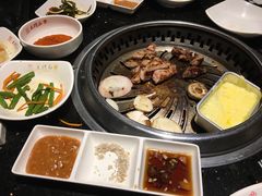 -木槿花韩式炭烤·熟成肉工坊(孙文东路店)