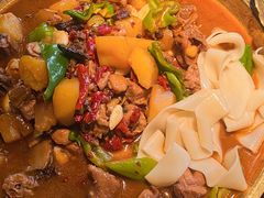新疆大盘鸡-楼兰新疆主题餐厅(悠方店)