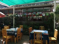 露天位-瑞丰园庭院餐厅·白族传统家常菜
