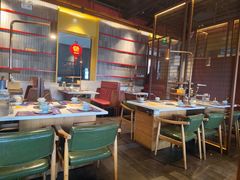 大堂-牛村来人潮汕牛肉火锅(西单店)