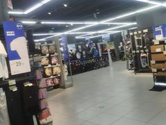 -迪卡侬(高新万达店)