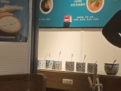 -尚尚仙·酸汤猪手·猪肚鸡火锅(华联万柳购物中心店)