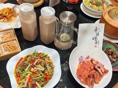-渝半城经典川粤菜(重庆天地店)