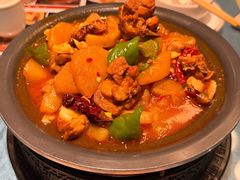 新疆大盘鸡-新疆巴州金丝特餐厅(大钟寺店)