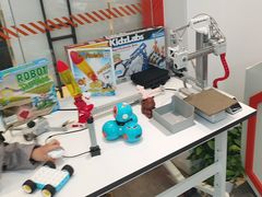 -斯坦星球AI编程·机器人科创·科学实验·信奥·思维·STEM·乐高·竞赛考级(长宁虹桥大融城荟聚中心)