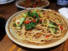 辣炒米线-滇越乘象云南餐厅(次渠店)