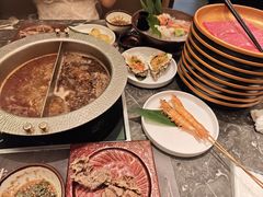 -牛YO寿喜烧·铁板烧和牛火锅自助(市府恒隆店)