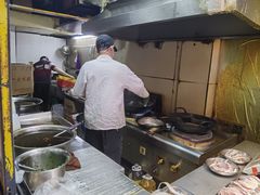 油锅炸-大马弄蒋师傅美食酥鱼(察院前店)