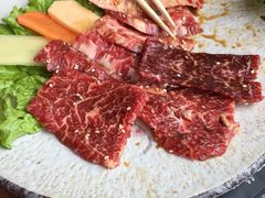 -炼火烤肉店