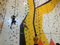 -问山MountQuest攀岩馆