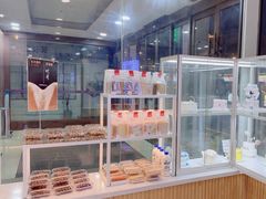 -焙丽拾光(麦凯乐直营店)
