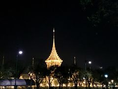 -皇家田广场(อนุสาวรีย์ทหารอาสา)