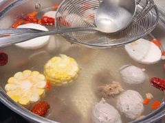 怡宝牛腩汤底-八合里牛肉火锅(深圳龙华硅谷店)